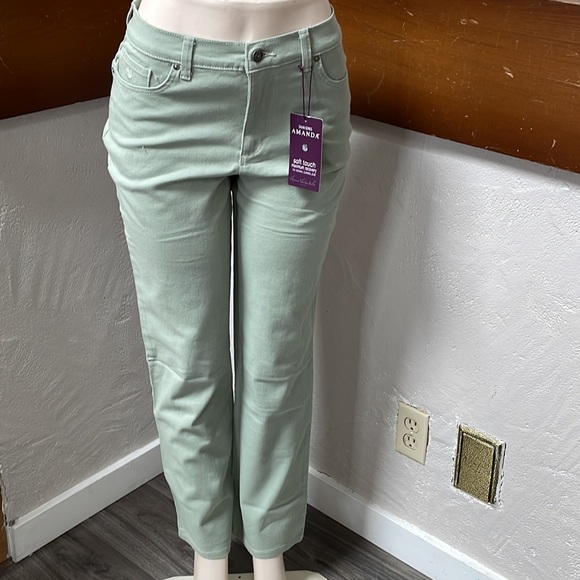 Gloria Vanderbilt jeans - Picture 2 of 4